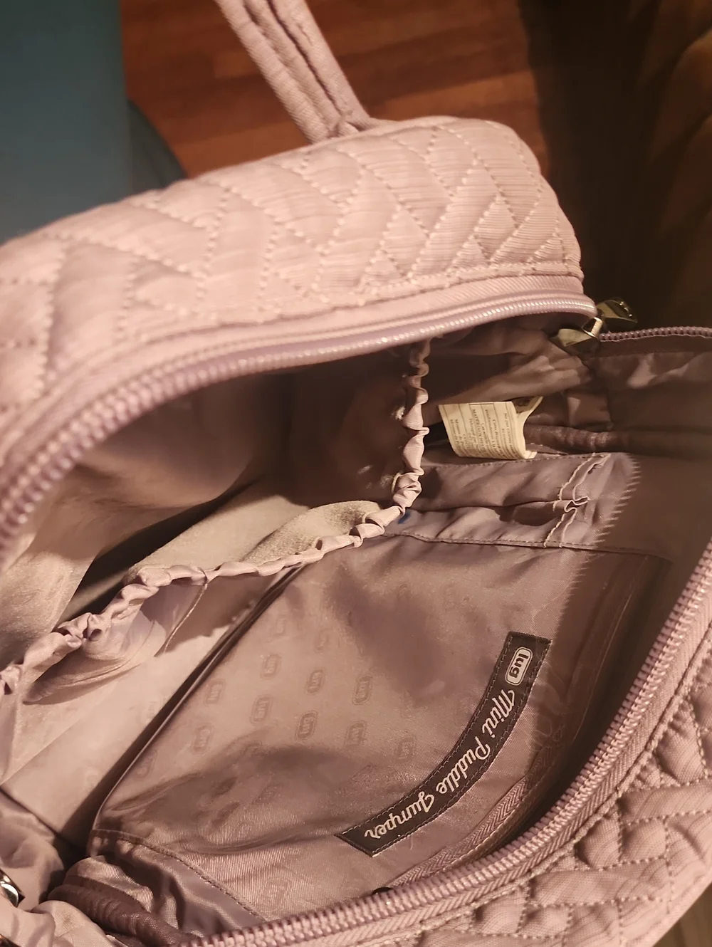 lug quilted light
